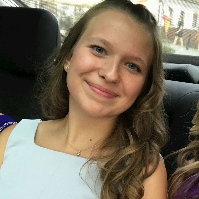 Natalia Zawistowska, Pre-LIC, Rostered Psychotherapist Natalia Zawistowska, Pre-LIC, Rostered Psychotherapist
